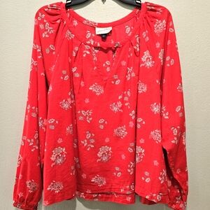 Universal Thread SIZE XL Red/White Floral Peasant Blouse w/ Keyhole Front